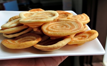 Bánh tai heo ngũ vị